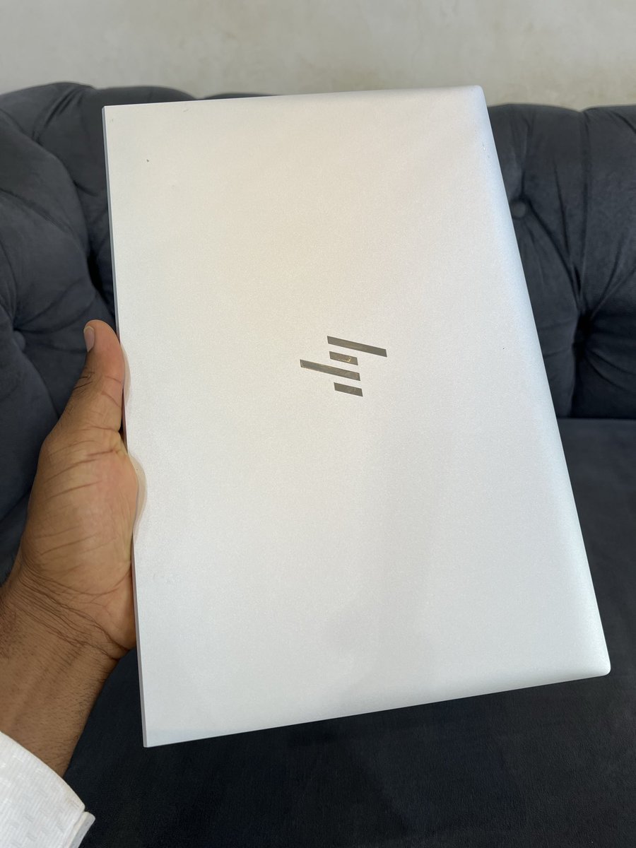 JaySmartGadgets's tweet photo. Specifications 
➖HP EliteBook 845 G8
➖Ryzen 5PRO 11th Generation 
➖11th Generation 
➖256GB SSD 16GB RAM 
➖Fingerprint unlock 🔓 
➖512MB Dedicated Radeon graphics 
➖Keyboard light 
➖Full HD Display https://t.co/7Rypnsseqz