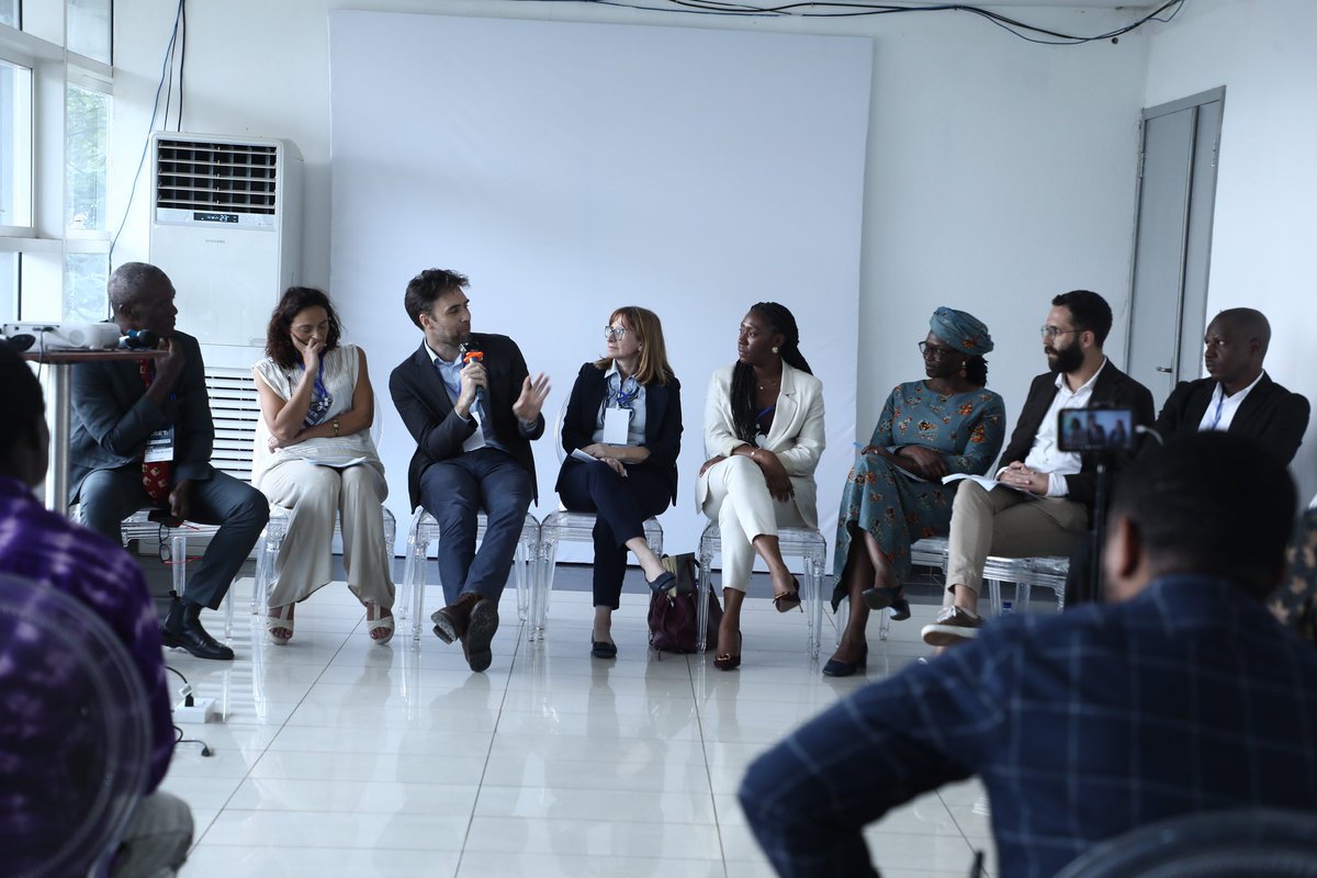 Easy Solar joined #CRET 2025 in Freetown, uniting leaders to advance clean #energy, climate action, and #food security. 
Through “MISSION 300,” we continue powering a resilient Sierra Leone with affordable, reliable #solar solutions. 💡🇸🇱