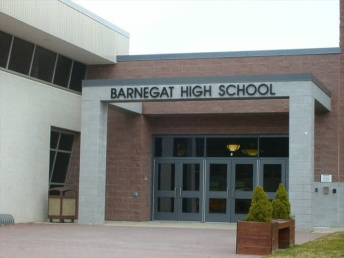 “Barnegat High School Moves To Virtual After Fire” Barnegat High School will transition to remote learning this week as crews continue cleanup and repairs following a fire in a science lab.
jerseyshoreonline.com/southern-ocean…