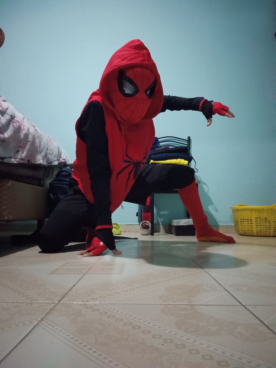 Drcondon's tweet photo. Su amigable vecino el
#hombrearaña
#espiderman
#milesmorales https://t.co/x69lQQmixT