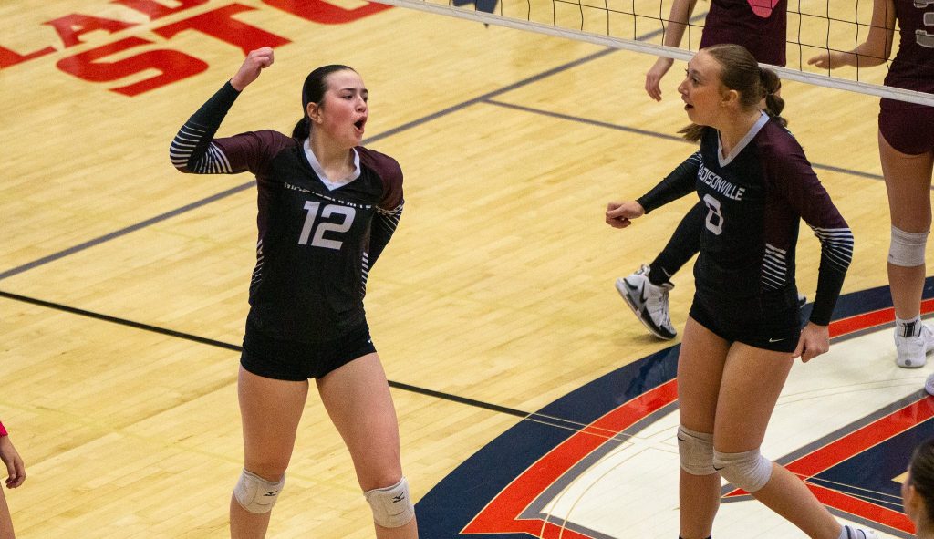 YourSportsEdge1's tweet image. PHOTOS – Henderson 3 Madisonville-North Hopkins 0 – 2nd Region Quarterfinals 

yoursportsedge.com/2025/10/27/pho…