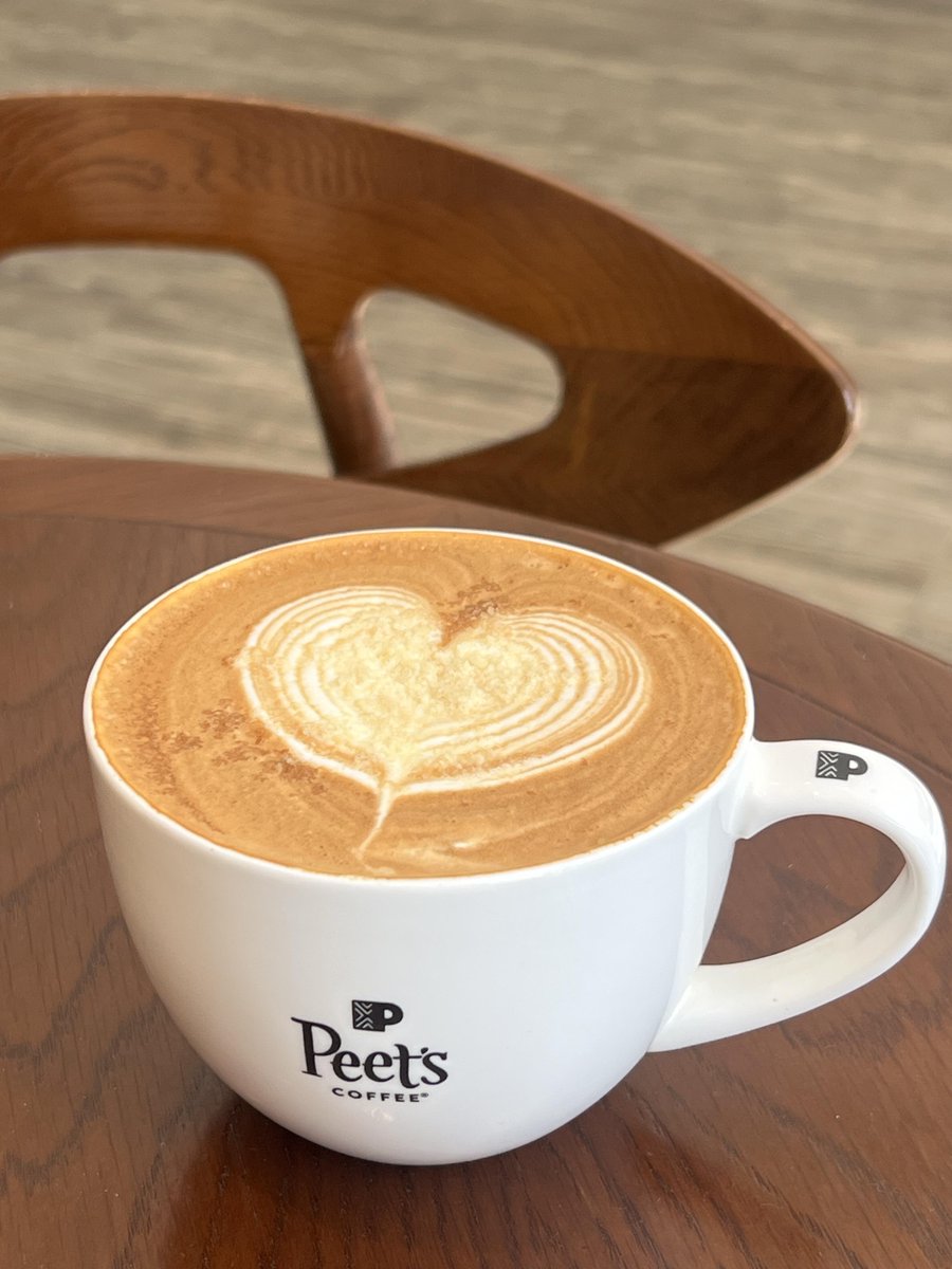 lsgkvji's tweet image. 静かなカフェで、ラテがゆっくり冷めていく☕✨
たまには歩調をゆるめて、やさしい時間から始める
#カフェタイム #暮らしの余白 #癒しの時間