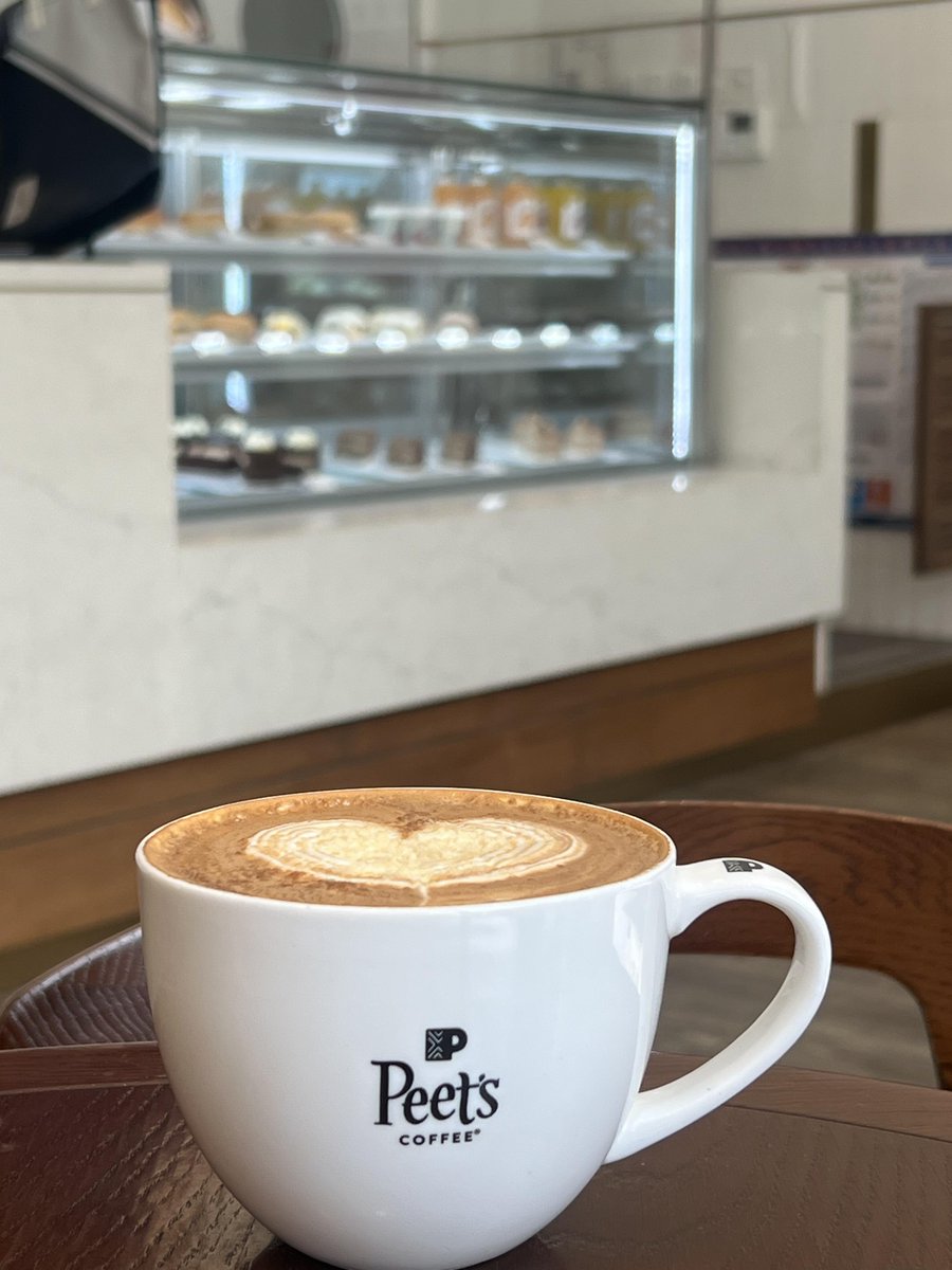 lsgkvji's tweet image. 静かなカフェで、ラテがゆっくり冷めていく☕✨
たまには歩調をゆるめて、やさしい時間から始める
#カフェタイム #暮らしの余白 #癒しの時間