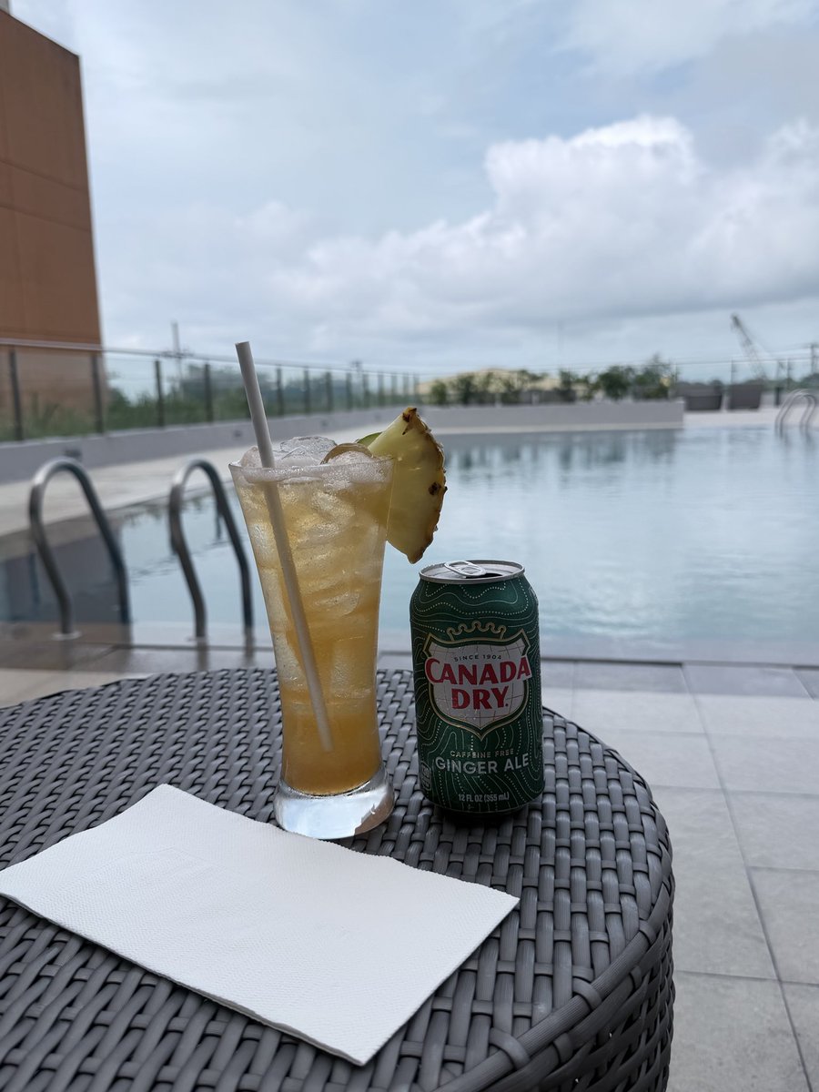 arejaykerisawa's tweet photo. "just another lazy tuesday. doing absolutely nothing productive, and i’m thriving. 🏊🌞🍹"
#Last2Days https://t.co/C8BhgV2UIC