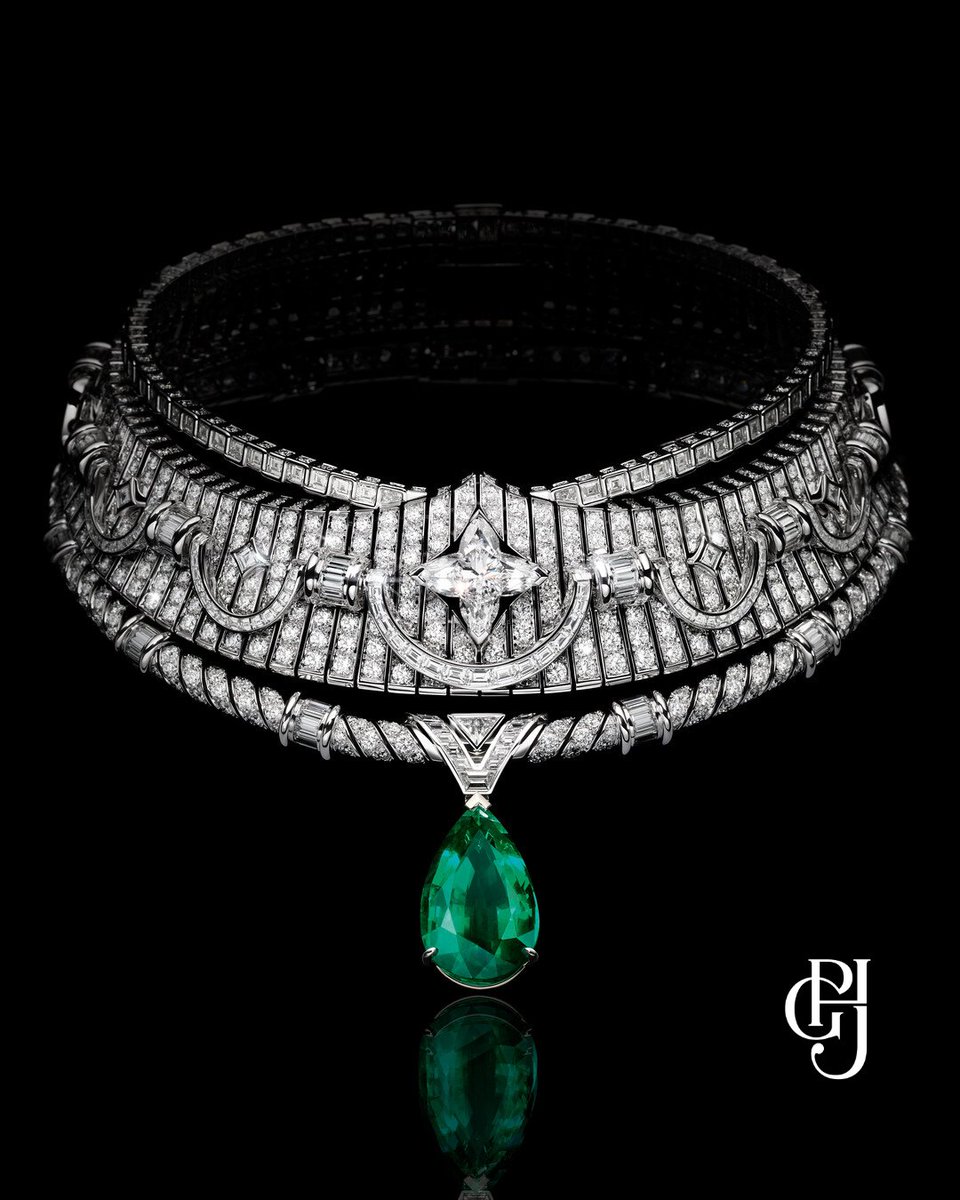 LouisVuitton's tweet photo. Grand Prix de la Haute Joaillerie. For the inaugural event in Monaco, Louis Vuitton's Virtuosity High Jewelry Collection was recognized for its exceptional Apogée necklace, awarded the Gemstone Prize.

#LVHighJewelry #LouisVuitton https://t.co/WBfWgHtr5B