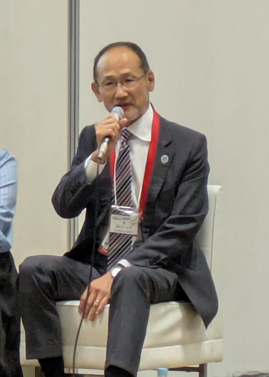 TICAD９公式サイドイベント開催報告(8)
パネリストの方達のご紹介です。鈴木秀生氏：内閣府健康・医療戦略推進事務局 健康・医療戦略ディレクター・グローバルヘルス大使。
詳細⇒ sdgspromise.org/archives/16980

#TICAD9  #UHC  #NTDs