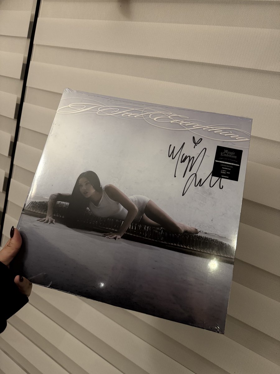 she is a beauty <a href="/MaggieLindemann/">MAGGIE LINDEMANN</a> <a href="/geraldtennison/">Gerald Tennison</a>