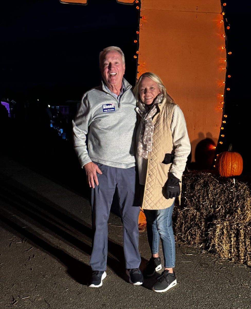 judgegarymoore's tweet image. Linda and I had a great time on Saturday at the annual Jack-O-Lantern Walk at the Boone County Fairgrounds!