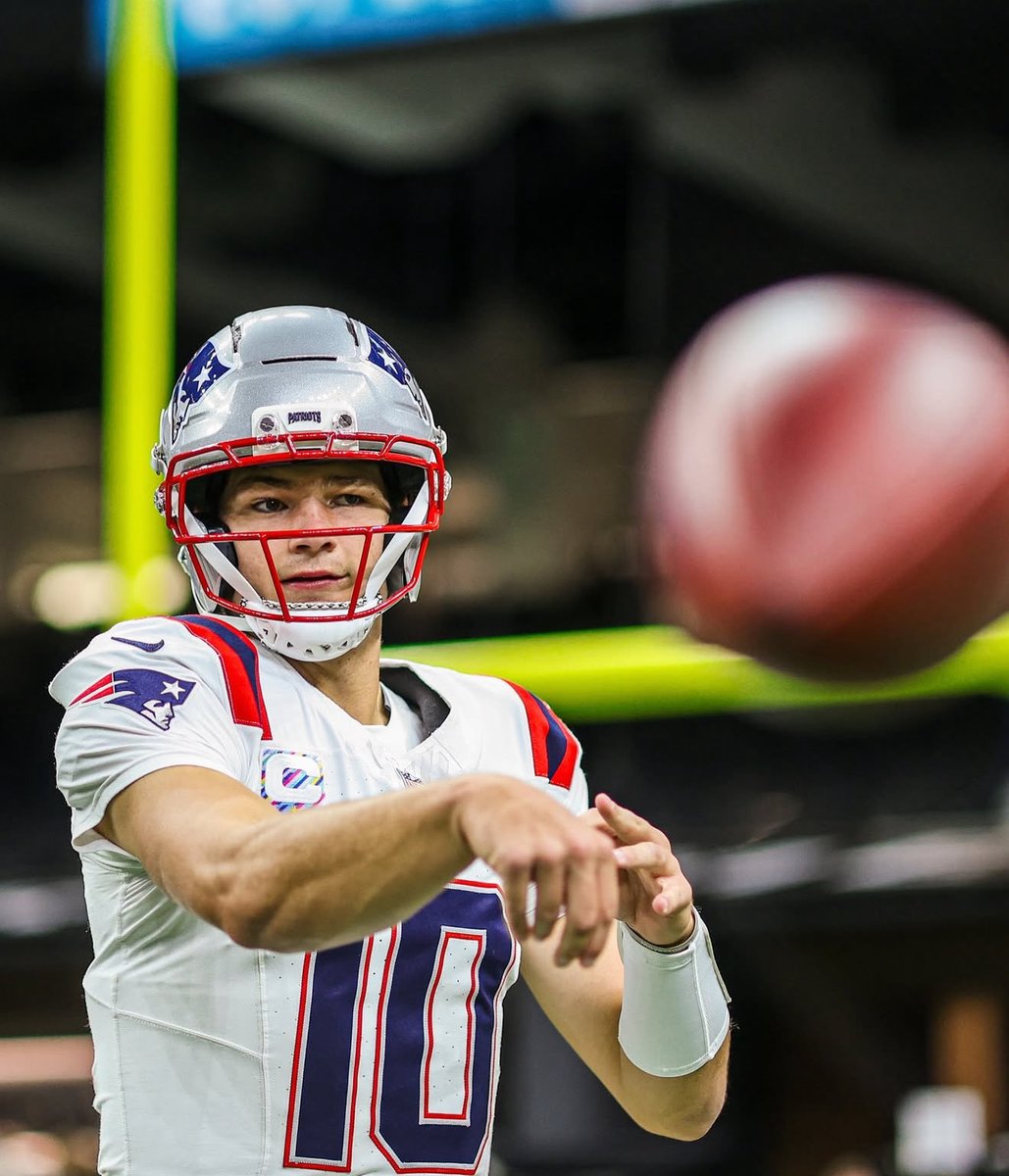 MLFootball's tweet image. THE MOST VALUABLE PLAYER IN THE #NFL:

DRAKE LEE MAYE.

MVP.