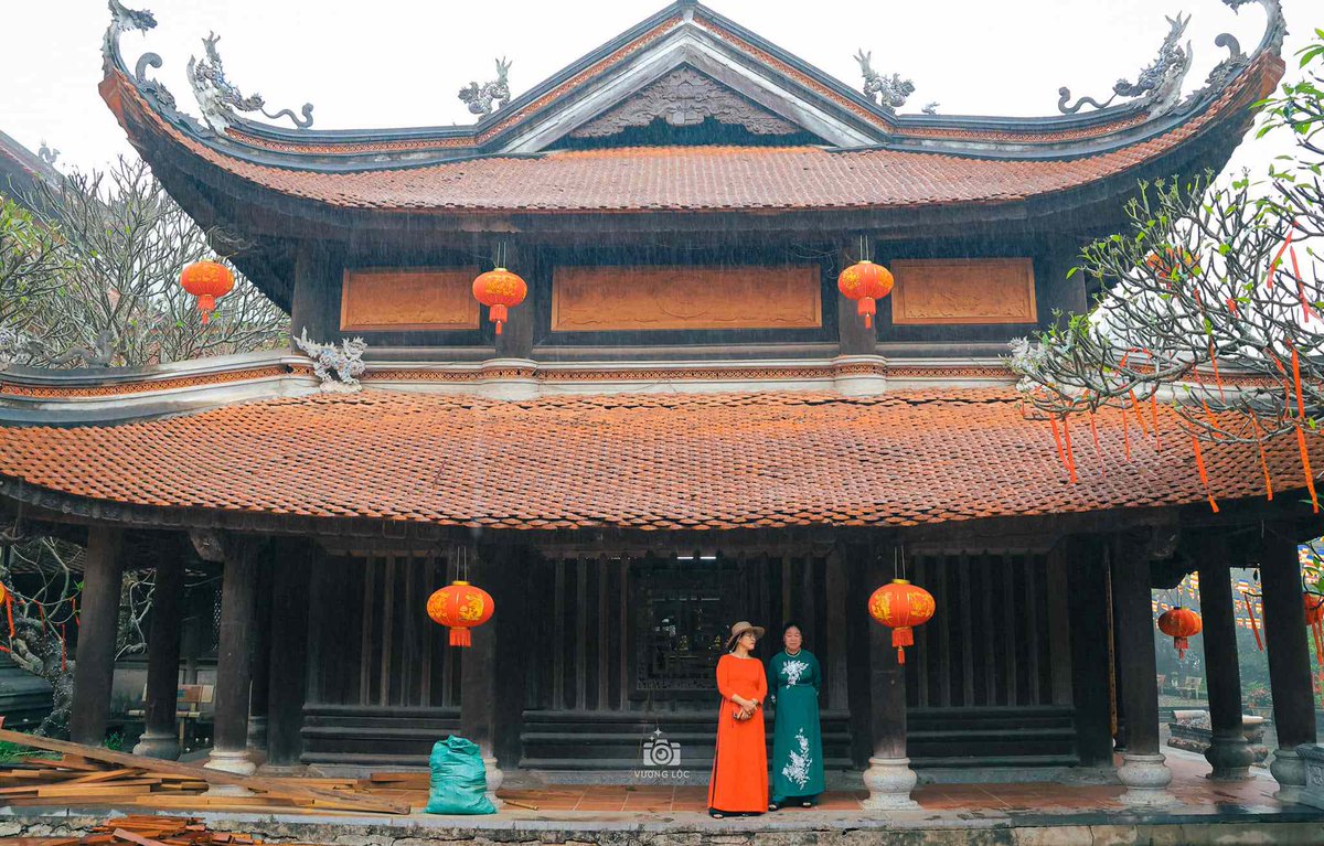 NoiTour56002's tweet photo. Located in the mountainous area of ​​Soc Son, on the outskirts of Hanoi, Non Nuoc Pagoda is an ancient spiritual structure associated with the legend of Saint Giong - a hero honored as one of the Four Immortals in Vietnamese folk beliefs.
Photo: Vuong Loc
#nonnuocpagoda https://t.co/zyltKG2Jel