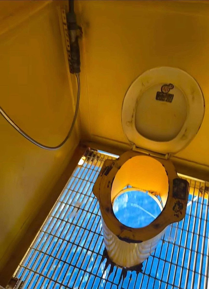 greg16676935420's tweet image. Never flying Spirit again