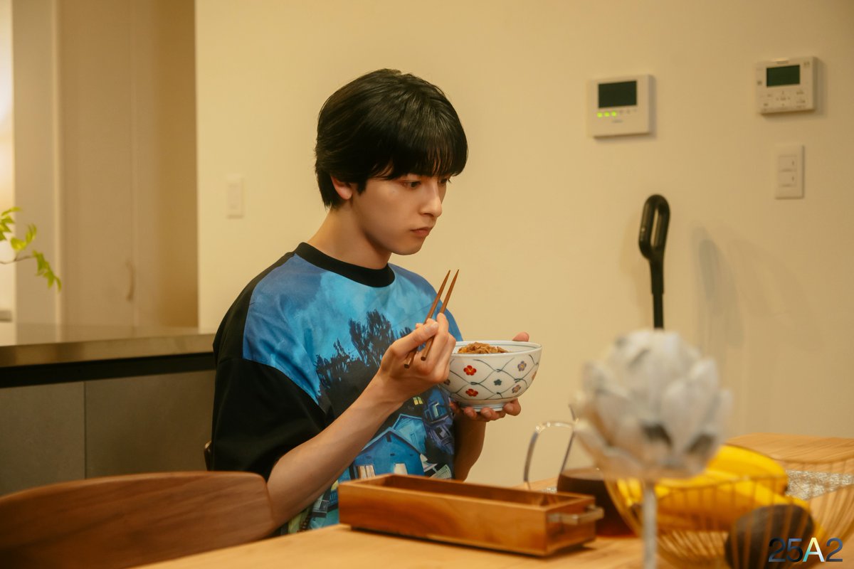 「25時、赤坂で」木ドラ24【テレ東公式】 (@25ji_akasakade) on Twitter photo #ドラマ25時赤坂で 𝘚𝘦𝘢𝘴𝘰𝘯𝟤
家庭内別居中の羽山さんと白崎くん🏠
味気ない日常の中で、二人は…
#あさゆき
TVer第4話の無料見逃し配信は明日深夜25:29まで!今なら1~4話をイッキ見できます✨
ご視聴がまだの方はお見逃しなく⚠️
TVer║tver.jp/series/sr4nc6d…
#駒木根葵汰 #新原泰佑 #ドラマ25時赤坂で 𝘚𝘦𝘢𝘴𝘰𝘯𝟤
家庭内別居中の羽山さんと白崎くん🏠
味気ない日常の中で、二人は…
#あさゆき
TVer第4話の無料見逃し配信は明日深夜25:29まで!今なら1~4話をイッキ見できます✨
ご視聴がまだの方はお見逃しなく⚠️
TVer║tver.jp/series/sr4nc6d…
#駒木根葵汰 #新原泰佑