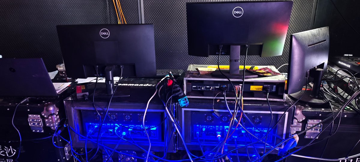 KommanderRaven's tweet image. 🎬 Kystar Kommander T3 Media Server powered the 2025 Malanshan Micro Drama Project in China as main + backup, ensuring smooth and stable performance for professional film production.
#Kystar #LED #controlsystem #Kommander #T3 #MediaServer #Broadcast #FilmProduction #China