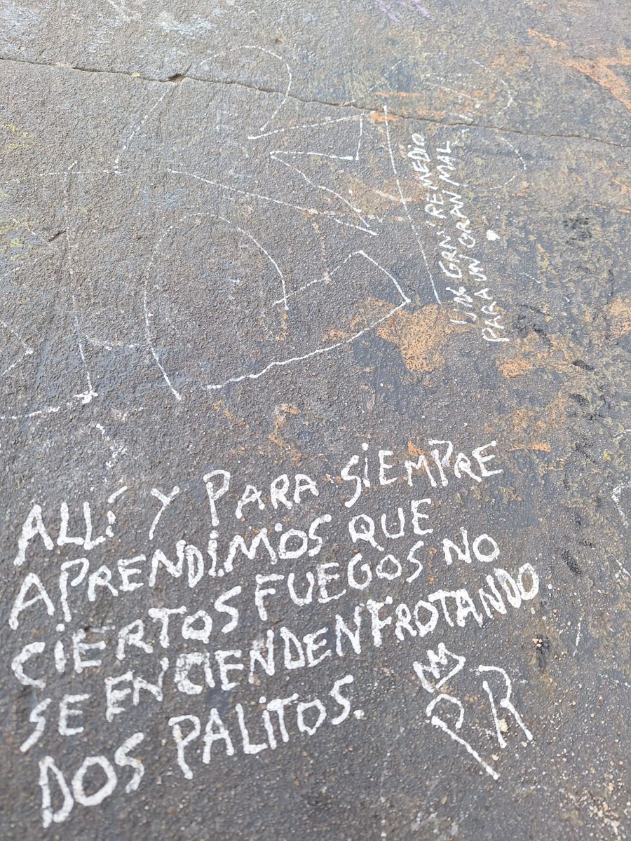 34 años de La mosca y la sopa.