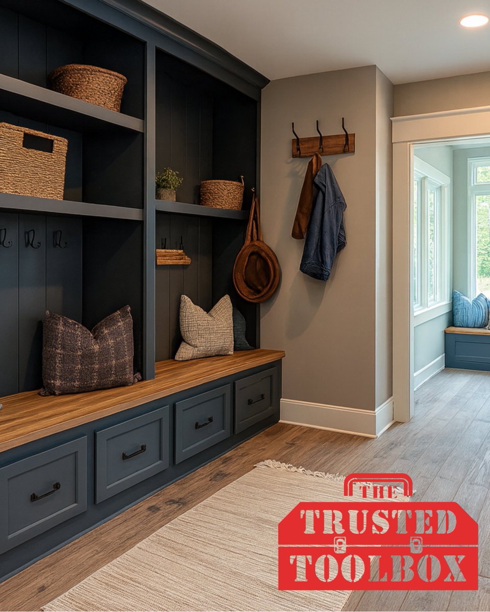 TrustedToolbox's tweet image. Maintenance Monday!!!
Let’s talk garage and mudroom solutions. This is the space that usually takes the beating. Piles of shoes by the door. Sports gear everywhere. Tools and holiday stuff stacked in the corner.
