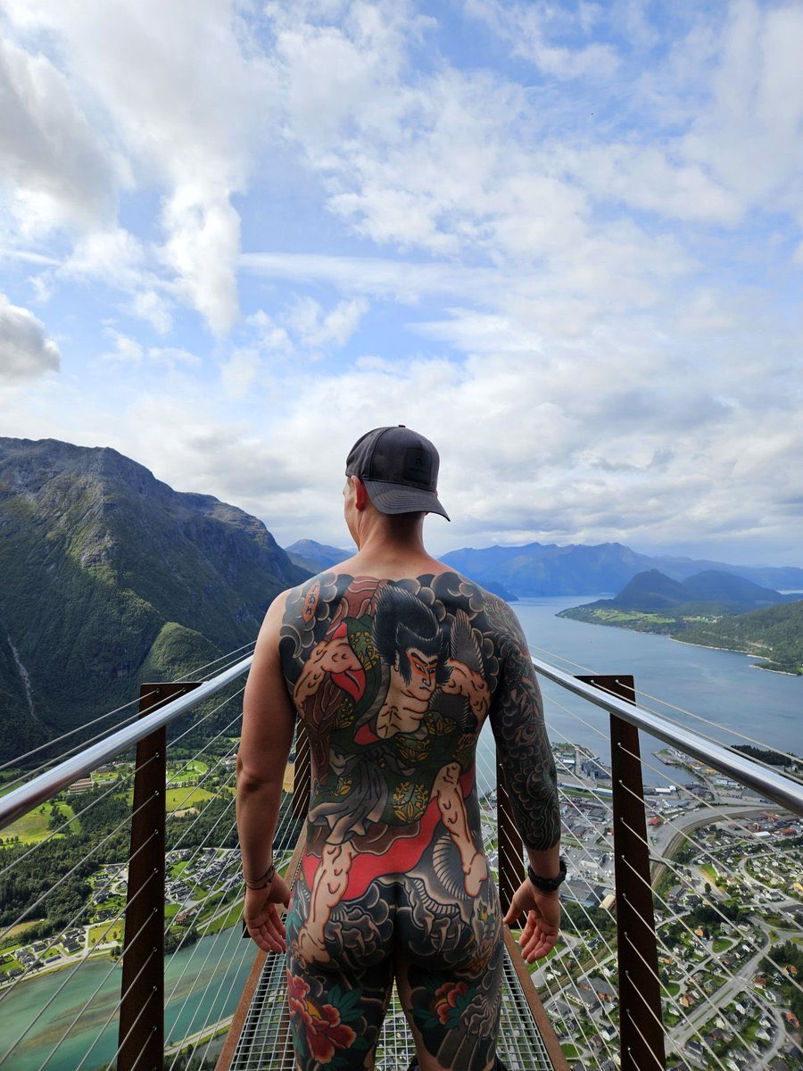 Jay | (◕‿◕)🔪 tweet media