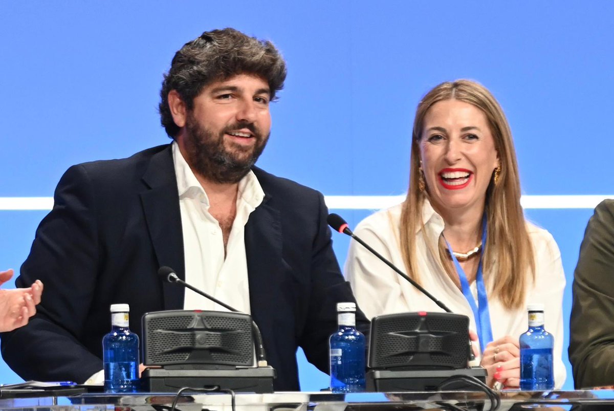 María Guardiola es sinónimo de liderazgo, de trabajo incansable y de futuro para Extremadura.

Siempre ha defendido a los extremeños donde ha hecho falta. 

Los que la conocemos, lo sabemos. 

Todo mi apoyo, querida <a href="/MGuardiolaM/">María Guardiola</a>.