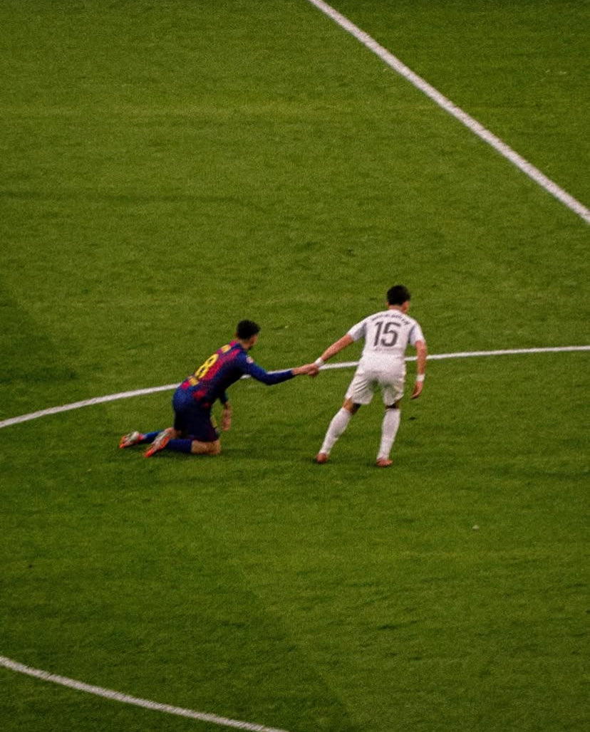 SamiRmcf15's tweet image. Duru Nayman is such a goated photographer. Arda is lucky to have someone like her.