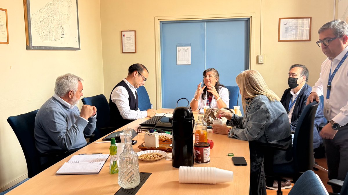 Nos reunimos con directivos de la Corporación de Salud Municipal🩺

El compromiso es reforzar la seguridad en todos los centros de salud de la comuna. Juntos, trabajamos por nuestros equipos y usuarios🤝
