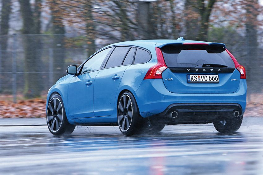 CarSighting's tweet photo. happiness can be found in a Volvo wagon https://t.co/epxBmkeQmL