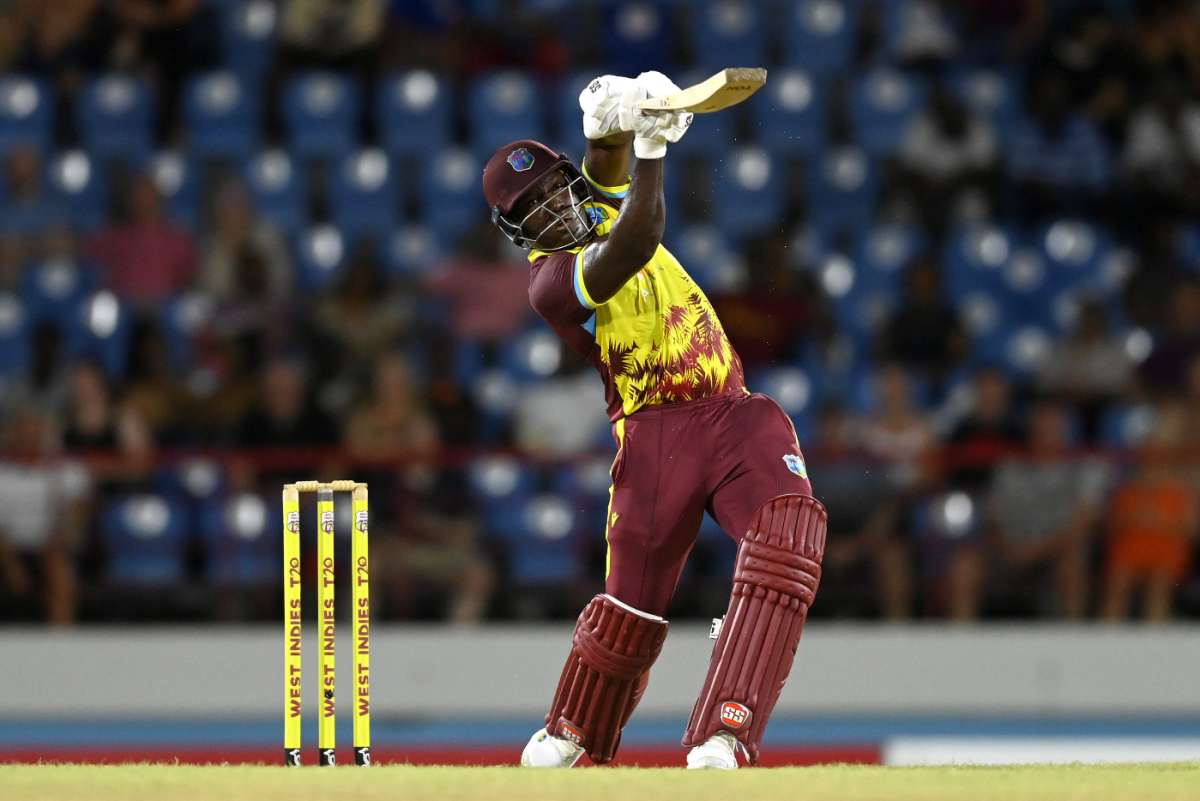 MBESportHQ's tweet photo. WINNING START! ✅🔥
West Indies take the 1st T20 by 16 runs vs Bangladesh to lead the series 1-0! 🌴💪🏾
Caribbean energy too strong tonight!
#WIvBAN #WindiesCricket #MaroonMagic https://t.co/zgiIHCNtCr