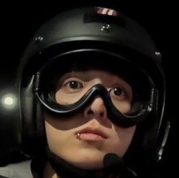winter17_tkbear's tweet photo. la diferencia 😭 https://t.co/fdcSp0VbaY