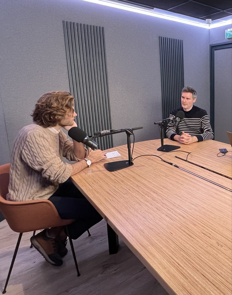 benjaminbardou's tweet photo. This afternoon, I was invited by the @nicephore_ai collective to talk about my work in general and the latent space in particular.
Two and a half hours of intense and passionate discussion.
A big thank you to them!
The episode will be available in a few days. https://t.co/2Q7RBCFm6A