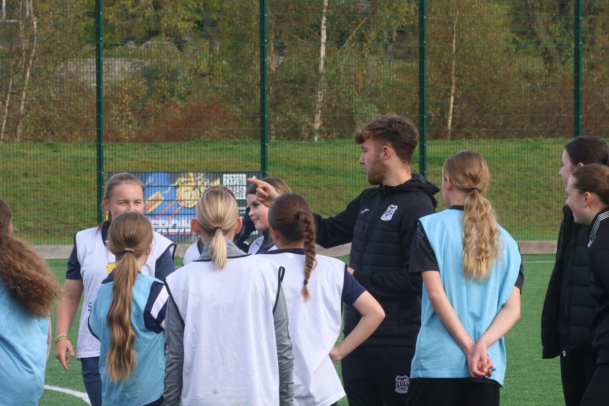 CommunityFootball tweet media