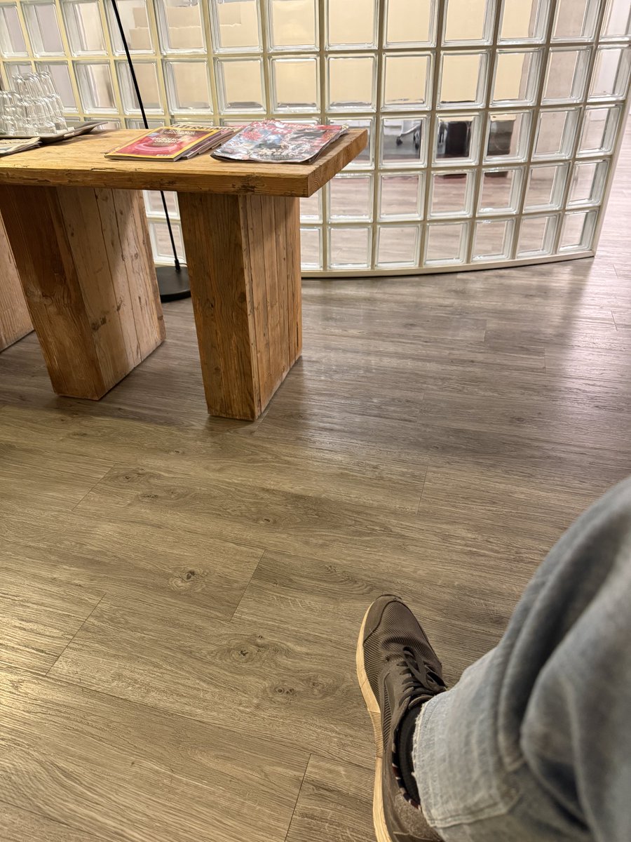 Heute 19 Uhr Wartezimmer