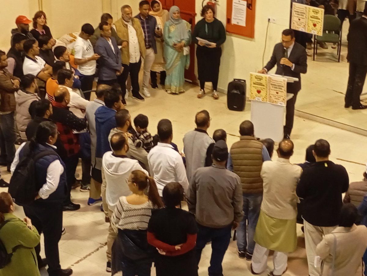 🇧🇩✨ Un día histórico para la comunidad bangladesí en San Cristóbal.
Unidos por la humanidad, el respeto y la hermandad. 💫
#ComunidadBangladesí #SanCristóbal #Unidad