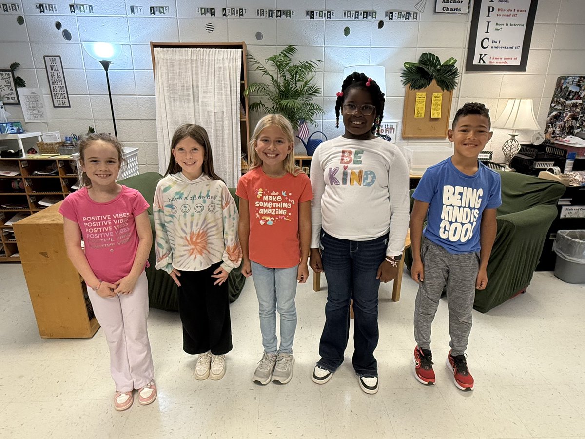 StillElem's tweet image. Today we wrapped up Bully Prevention Month in the best way possible—by launching Sources of Strength 💪✨ To celebrate, we wore clothes with uplifting messages and practiced Healthy Activities that build resilience, connection, and joy.

 #SourcesOfStrength @CCSDCounseling