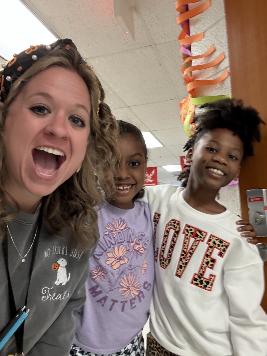 StillElem's tweet image. Today we wrapped up Bully Prevention Month in the best way possible—by launching Sources of Strength 💪✨ To celebrate, we wore clothes with uplifting messages and practiced Healthy Activities that build resilience, connection, and joy.

 #SourcesOfStrength @CCSDCounseling