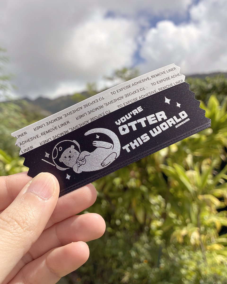 New tote and ribbon for <a href="/kumoricon/">Kumoricon ☁</a> this weekend! Ribbon is FREE with purchase of $10 or more, also open to trading ribbons 🤗