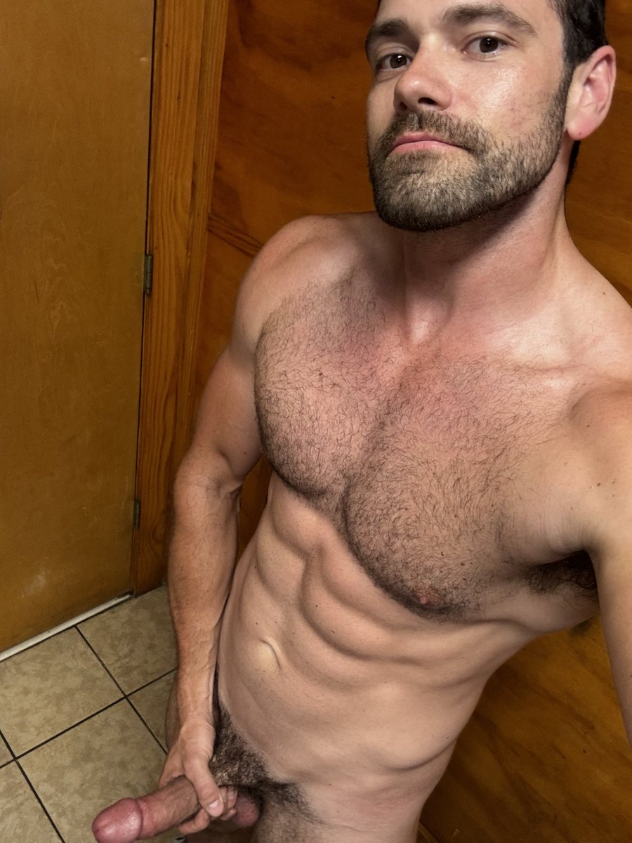 Who’s ready for another week of fun!

chaturbate.com/chasemason20

Monday 10/27 <a href="/9pm/">9pm</a> EST 🍀6
Wednesday 10/29 <a href="/9pm/">9pm</a> EST 🍷🍻 
Sunday 11/2 <a href="/4pm/">4pm</a> EST 🐝 💤