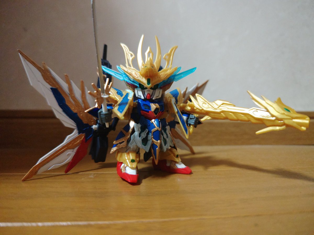 mitur0w's tweet photo. おはようございます！
ウイングゼロ大将軍が完成しました。
現行のSDガンプラを使用してなんとか形にすることができました。
簡易ながら変形機構も追加。
念願が叶いました。

#ガンプラ https://t.co/z1bgeCEfyg