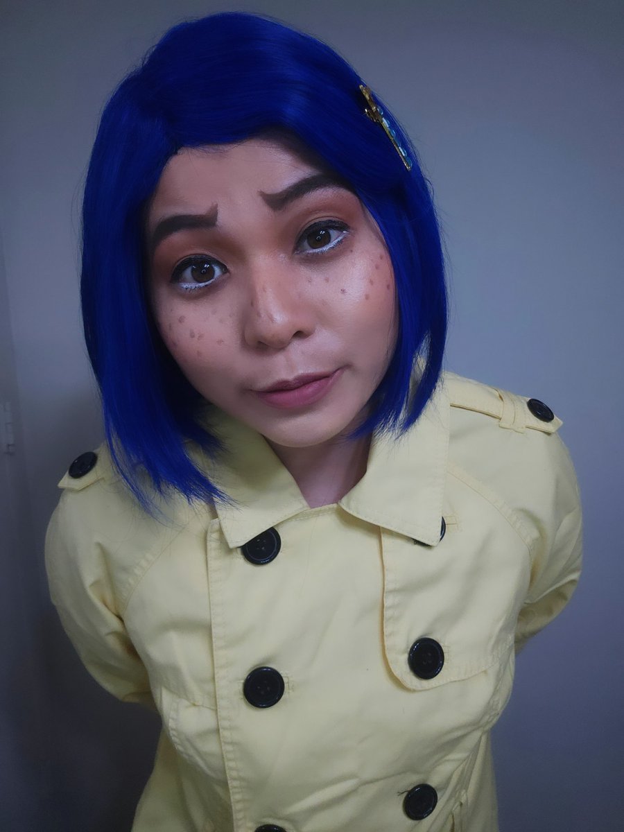 Hiya . I love how this Coraline Jones cosplay came out !