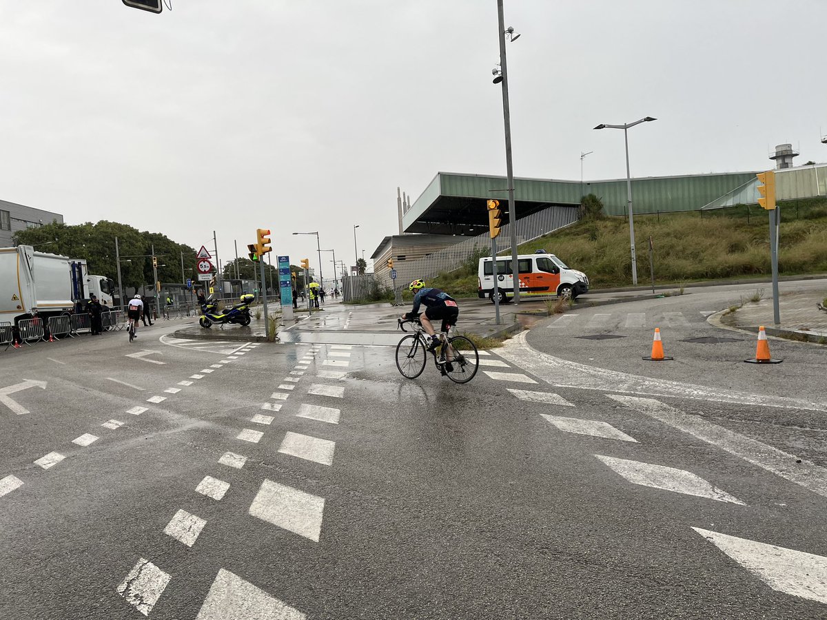 AdrianencaPC's tweet image. Fin de semana de grandes emociones y compromiso 💪
📍 Preventivo cursa @pcivilsantfost 
🎗️ Apoyo a la lucha contra el cáncer de mama en Sant Adrià
🏊‍♂️ Presencia en el Triatlón de Barcelona
Siempre al lado de las personas #Voluntariado #ProteccióCivil #CompromísSocial @AjSantAdria