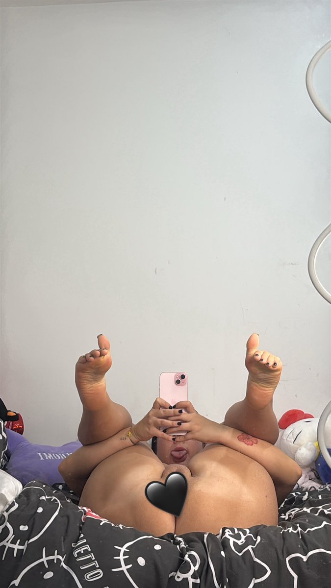 prettiestttoess's tweet photo. I love having a fat pussy 🐱 https://t.co/e3mtgGV6Kb