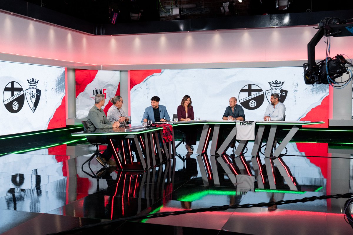 Ja tenim preparada la taula de #Líniade5 💫

Amb <a href="/CEConstancia/">CE Constància</a> i <a href="/cdsantjordi/">C.D. Sant Jordi</a> com a principals protagonistes per parlar de la Copa del Rei🔥