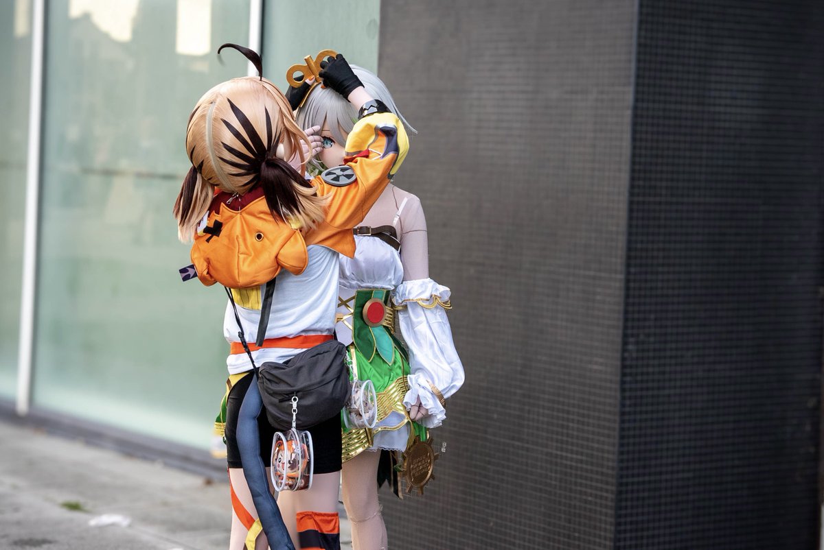 Cooking and feeding myself autofister crumbs and dying from it😭😭😭

(Unintentionally peak photo i was fixing <a href="/mercer_kig/">Mercer 💭👁️‍🗨️</a> key cus its broken and had no idea this was being photographed)

📸: <a href="/takoyaki_mitsu/">カヌーン</a> 

#rkggk #Immergination