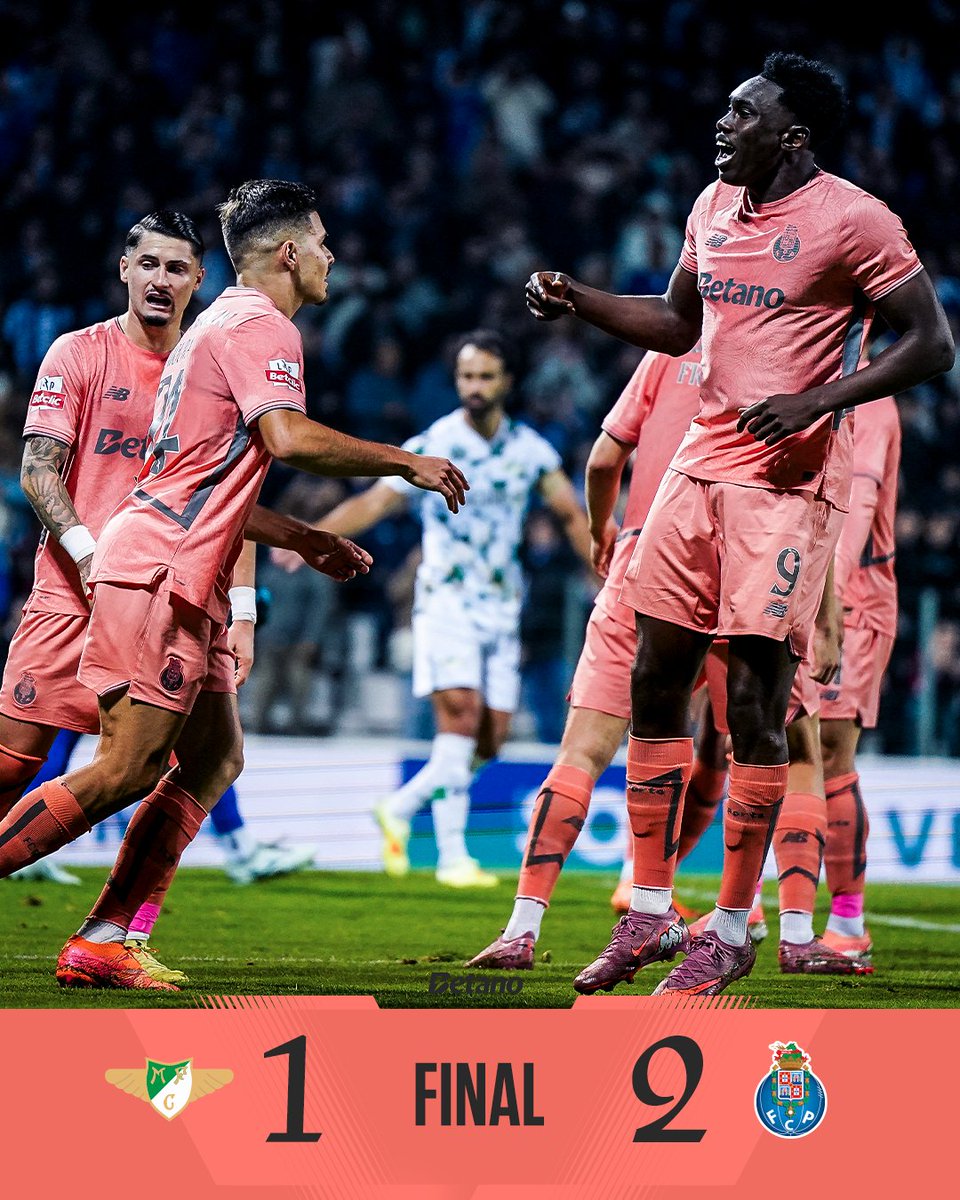 FCPorto's tweet photo. TRIUNFO em Moreira 😤💙
⚽️ Samu e Deniz Gül
#MFCFCP #SeguimosJuntos https://t.co/lNMz6hYglG