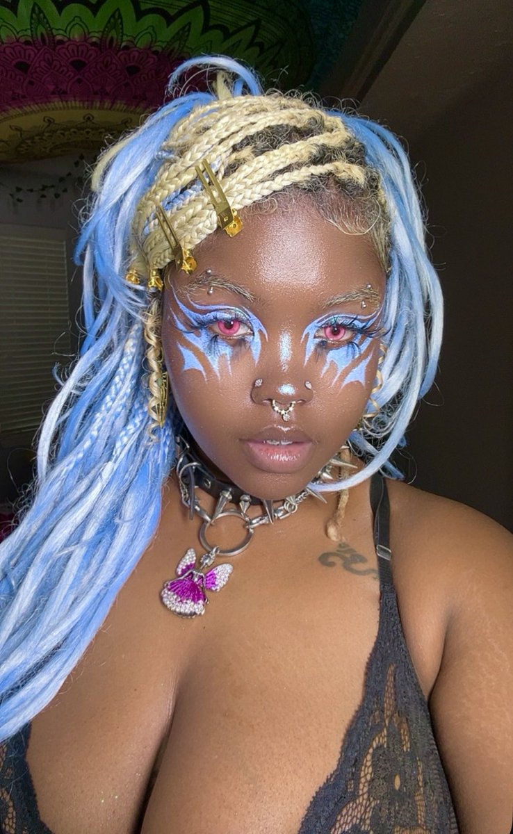 corbincreatives's tweet image. ✨ Spooky coochie ✨