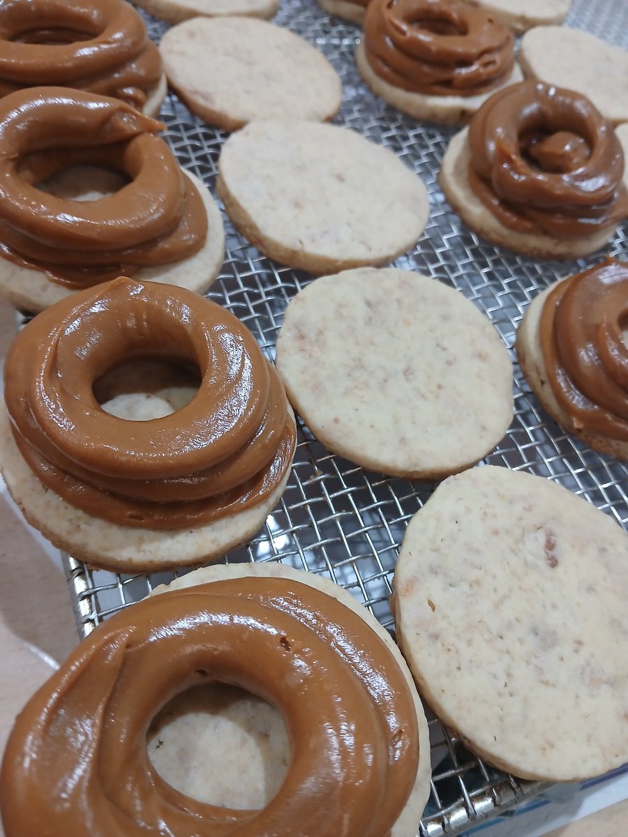 Se viene mas producción de alfajores de café y amaretis, vos seguis comprando la golosinas argentina en el kiosko? Probá rabiosa