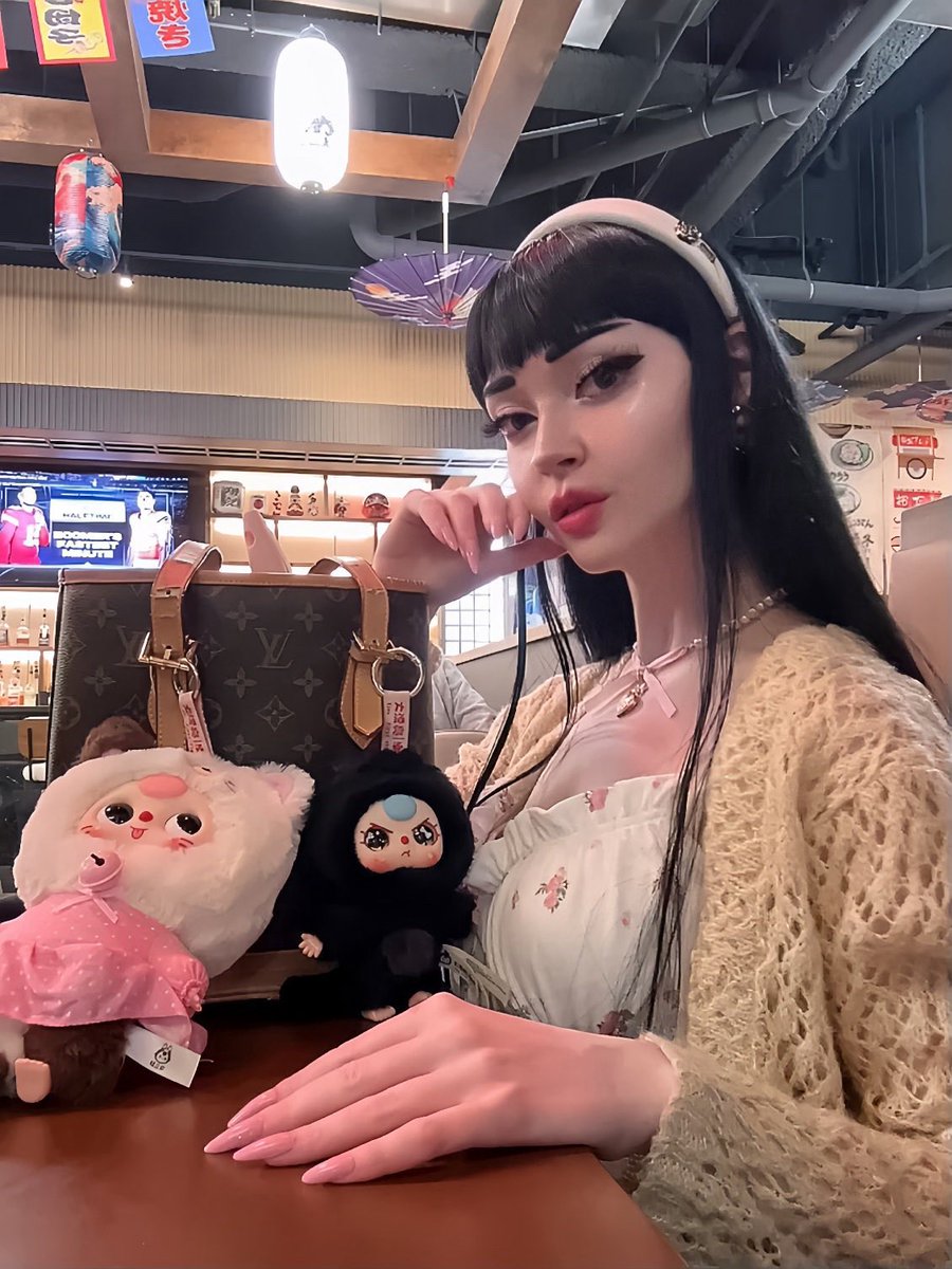 kittyzat13's tweet photo. 𝕠𝕦𝕥 𝕨𝕚𝕥𝕙 𝕞𝕪 𝕓𝕒𝕓𝕚𝕖𝕤 ⸝⸝⸝◕ ₃ ◕⸝⸝⸝ 🍜🍣🍤
•
#cute #hair #makeup #beauty #skincare #ballerinacore #oldmoney #softgirlaesthetic #softgirl #barbiecore #coquette #coquetteaesthetic #angelcore #dollcore #dollette #dolletercore #pink #cottagecore
#BabyThree #bb3 https://t.co/B3iRbelOc2