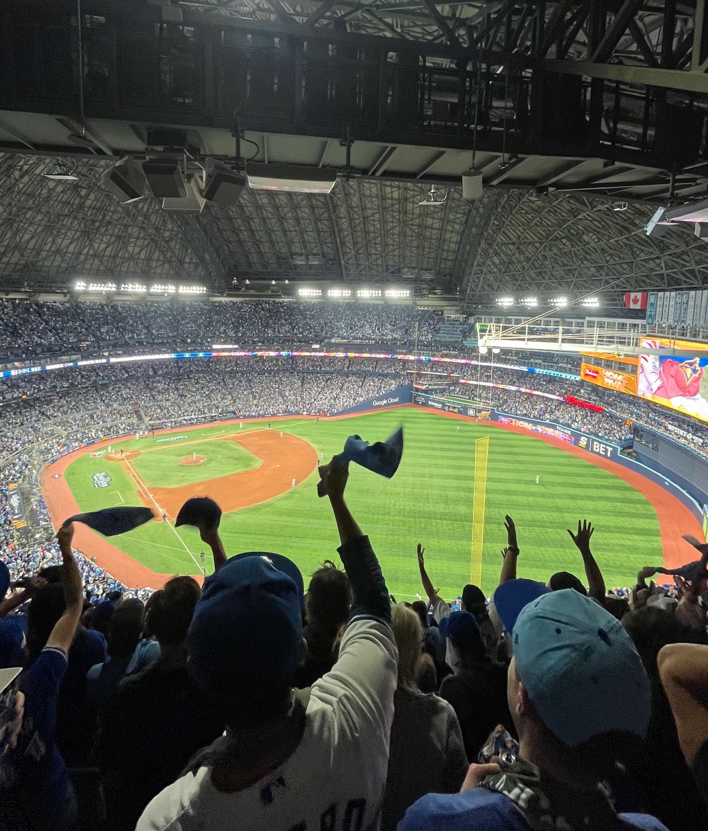 Nara – Toronto tweet media