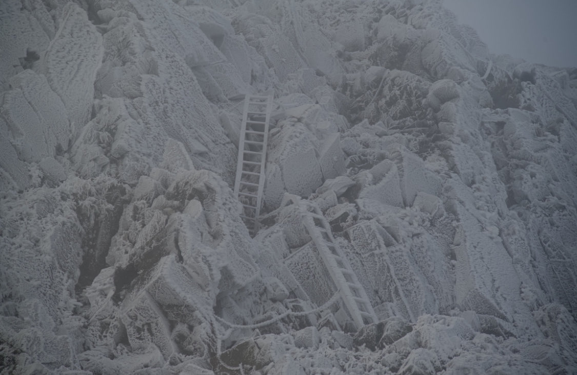 穂高岳山荘 tweet media