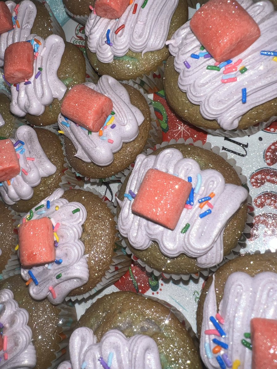 SowSweets tweet media