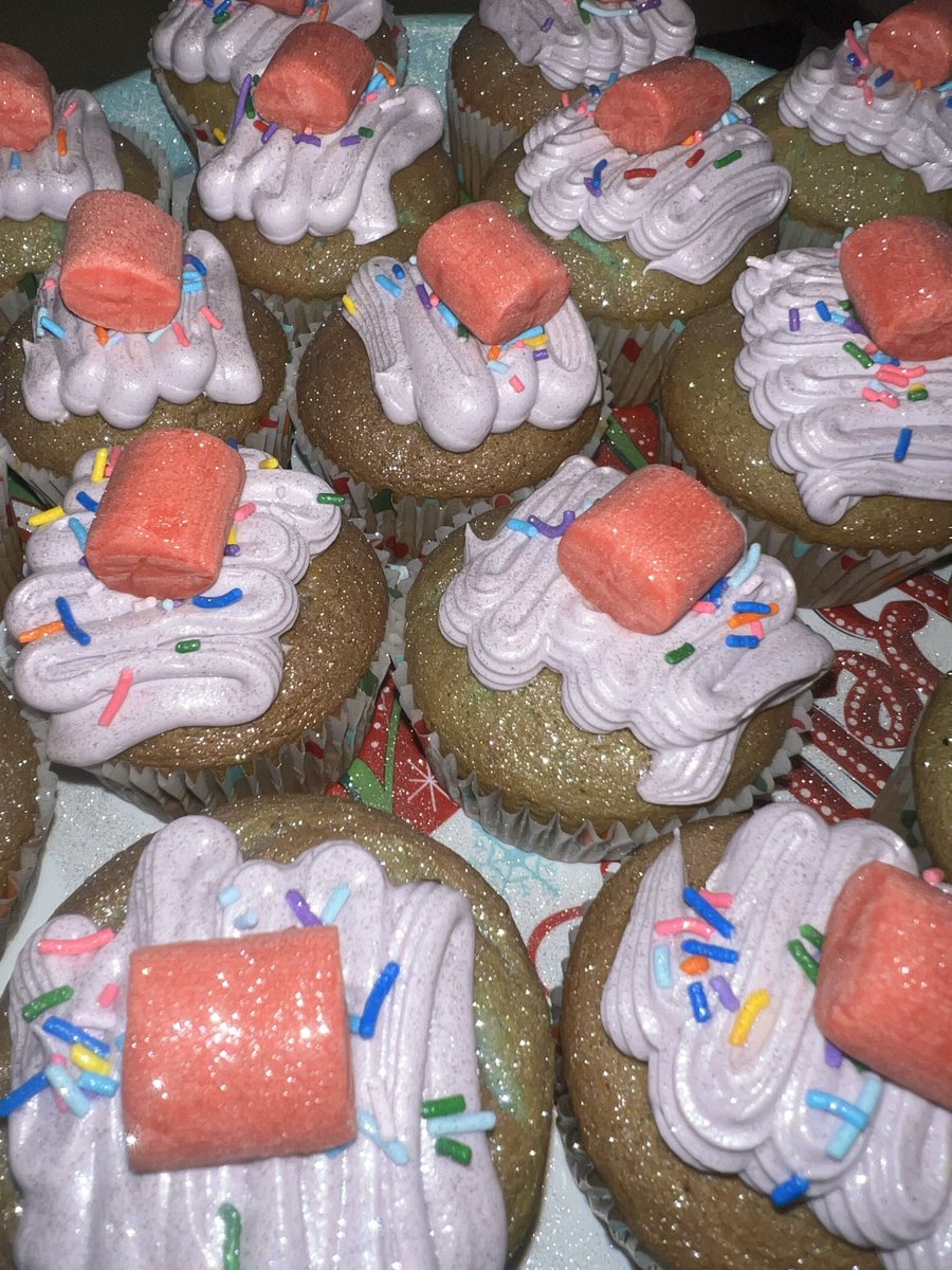 SowSweets tweet media