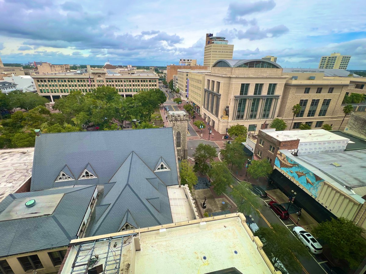 TechneMediallc's tweet image. #TeamTechne getting work done from the #DUUUVAL  HQ