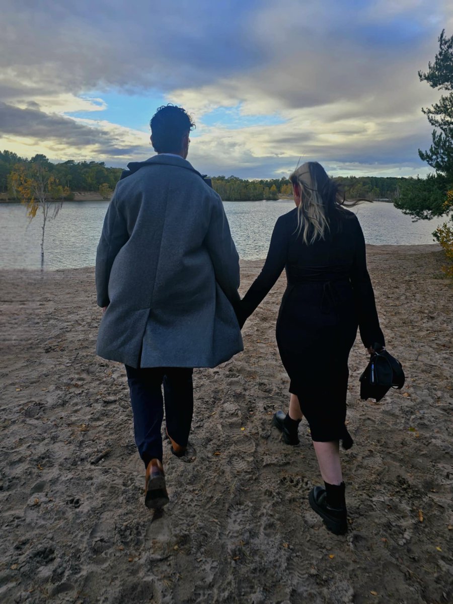 Mr_M_91's tweet photo. She said yes 🥰 @Mrs_M_96 https://t.co/HUS2kFJpbN